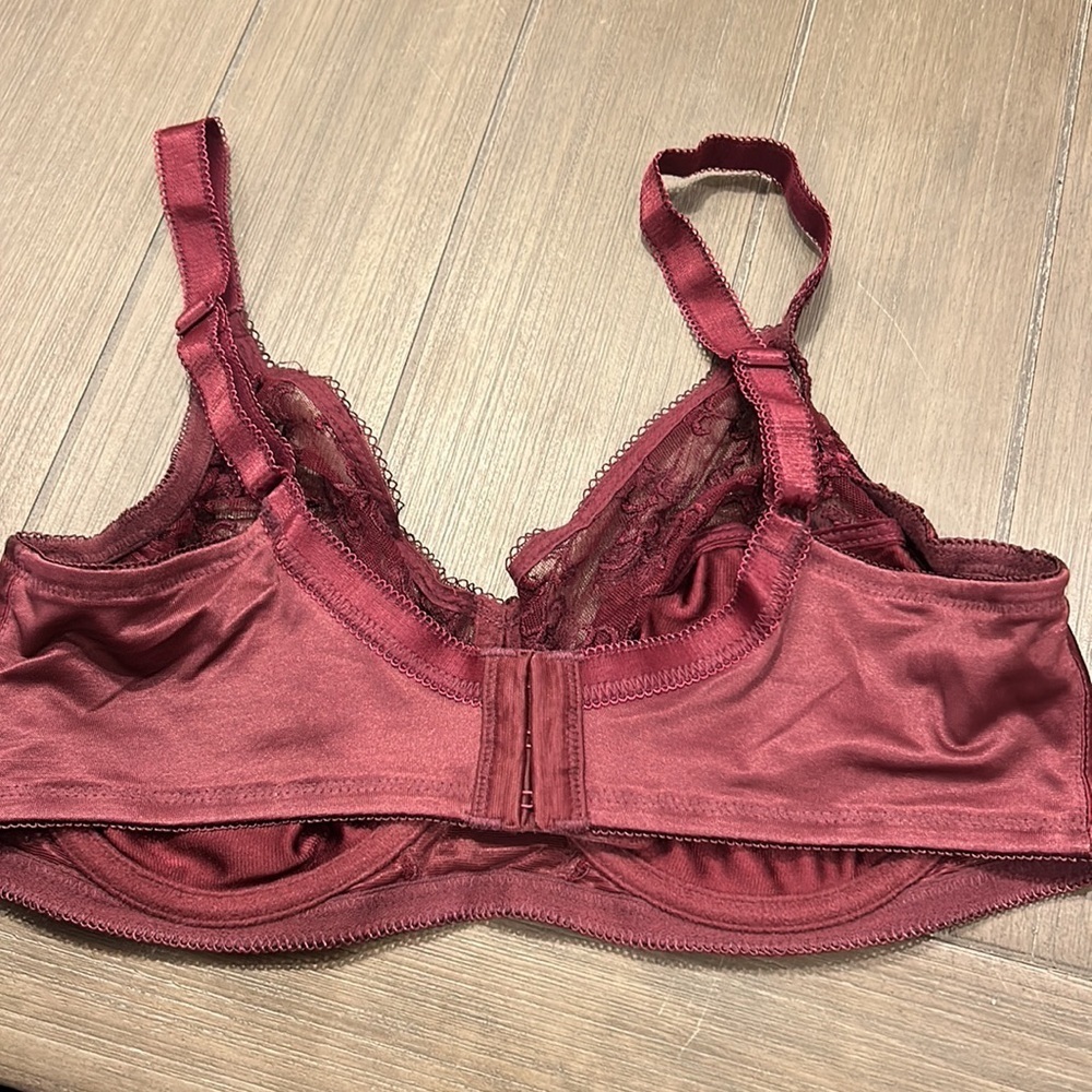 Wacoal 85126 Burgundy Bra - Picture 5 of 9